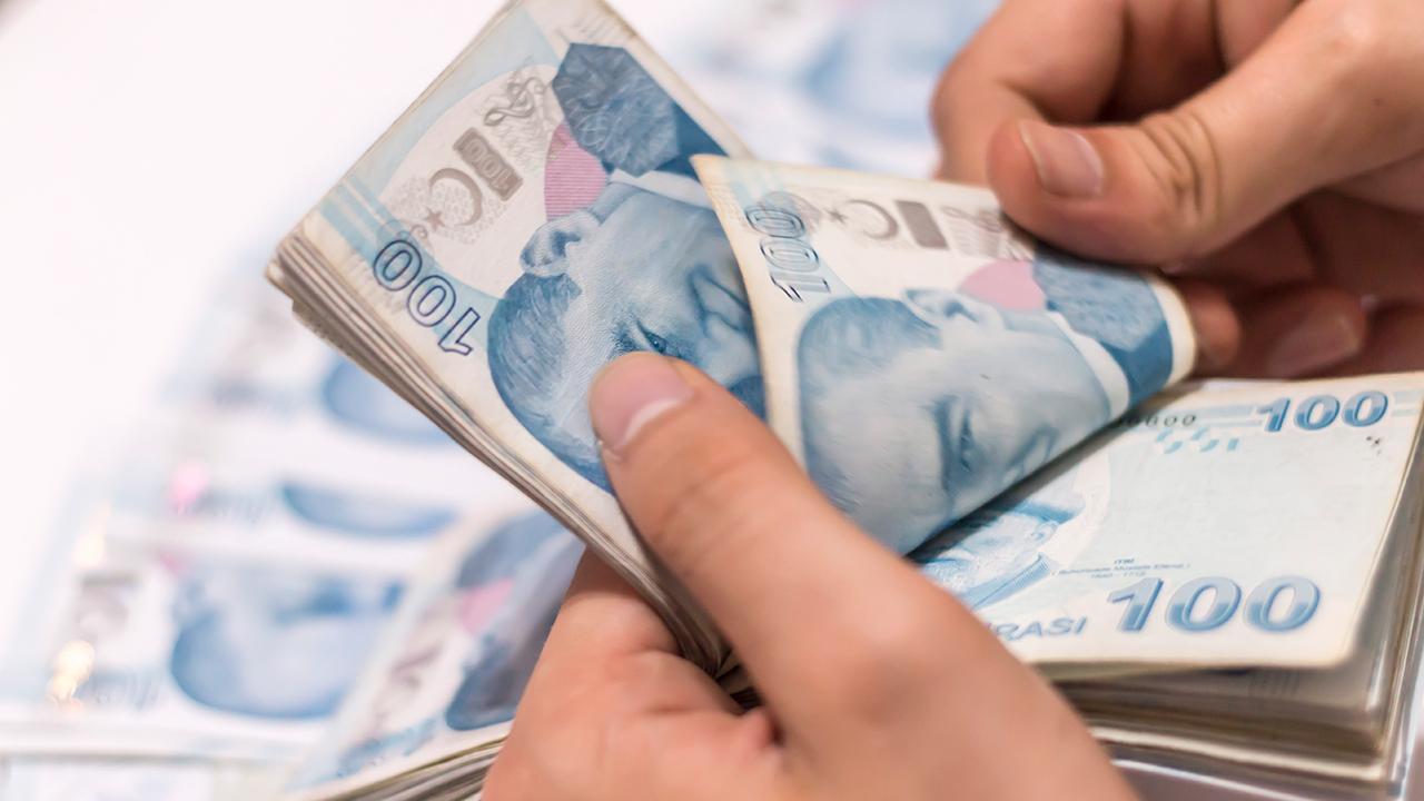 Emeklilere prime göre maaş zammı yapılabilir