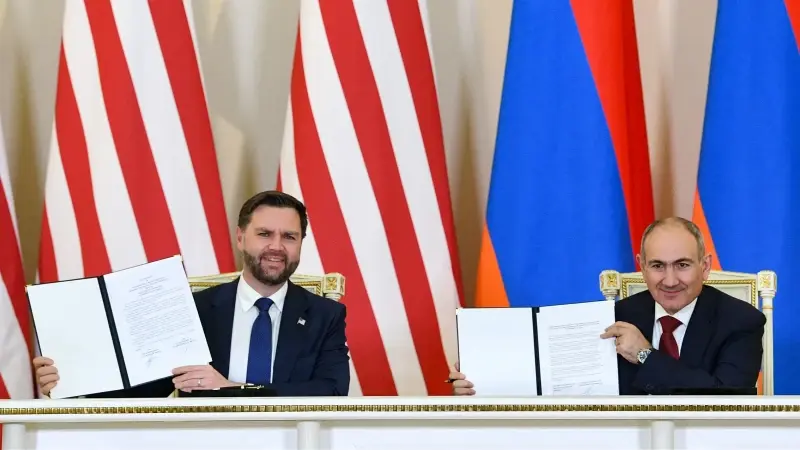 ABD’den Erivan’a İHA satışı ve anıt ziyareti