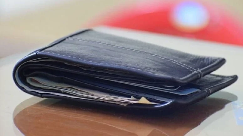 Cüzdanınızdan Bu 6 Şeyi Hemen Çıkarın